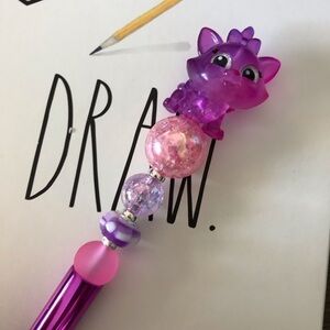Disney Doorables: Aristocats: Marie technicolor handmade beaded pen